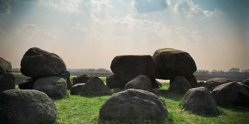 告别传统!Segment Routing(分段路由)如何重塑网络架构与流量工程